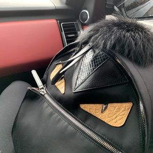 Meet your Posher, Mu hua